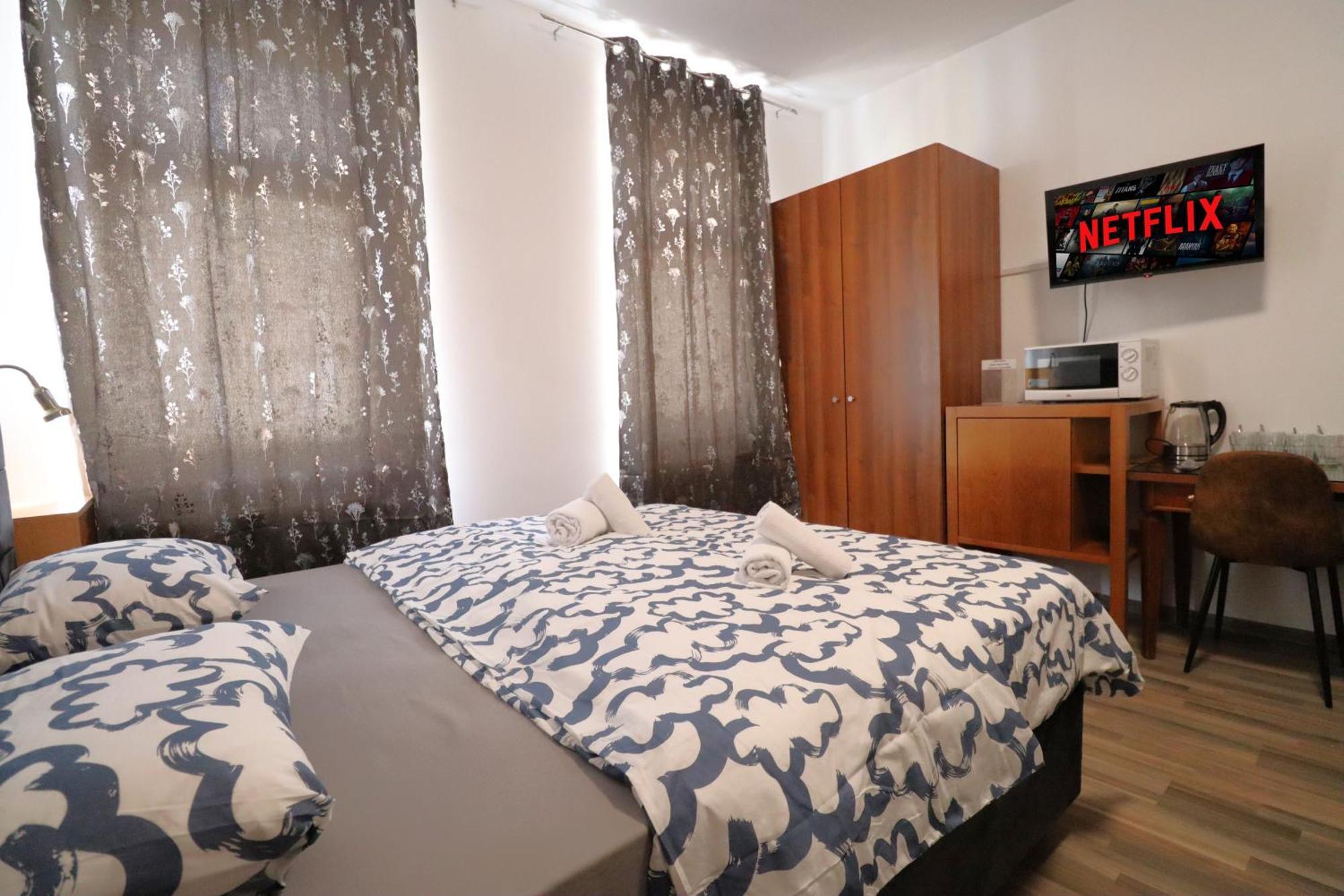Grey Palazzo 1050 Vienna Apart otel Dış mekan fotoğraf